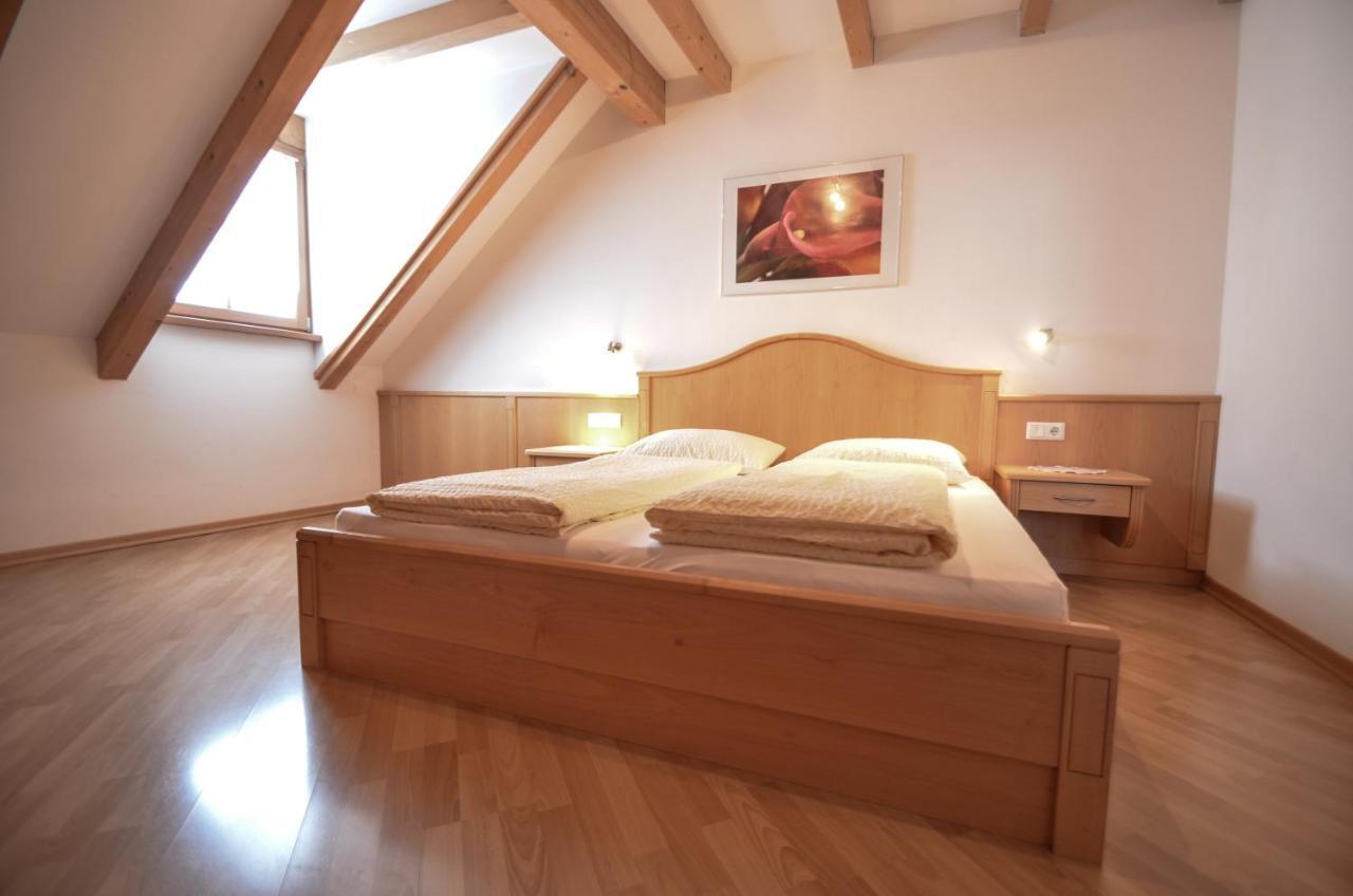 Pizzol-Hof Apartment Appiano Sulla Strada Del Vino Room photo